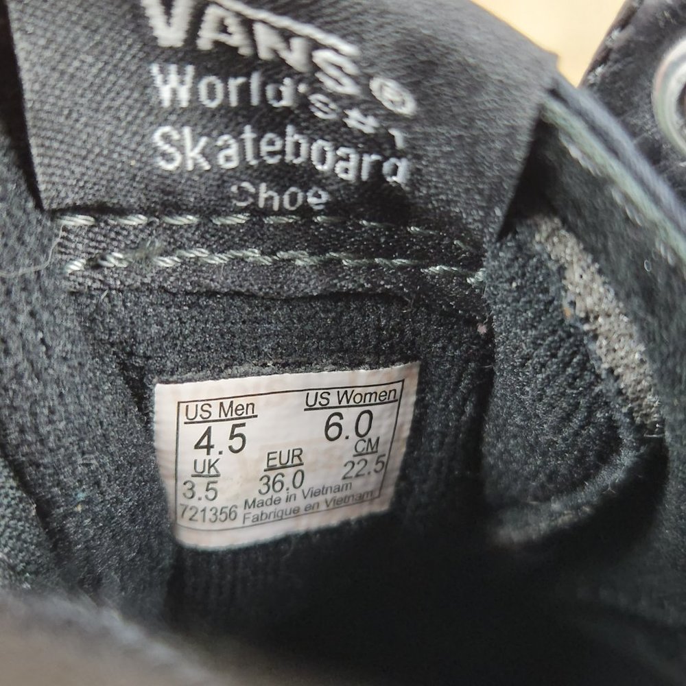 Vans Slip On Platform‎ Women Sz 6 Suede Embossed Letters Casual Classic Black - Picture 9 of 10